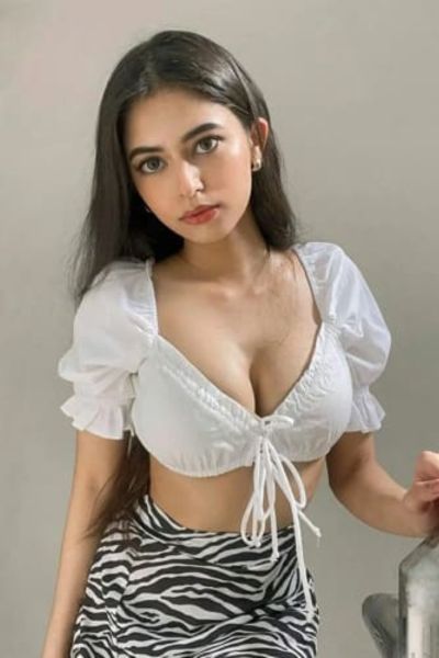 Housewife Celebrity Escorts In Hyderabad